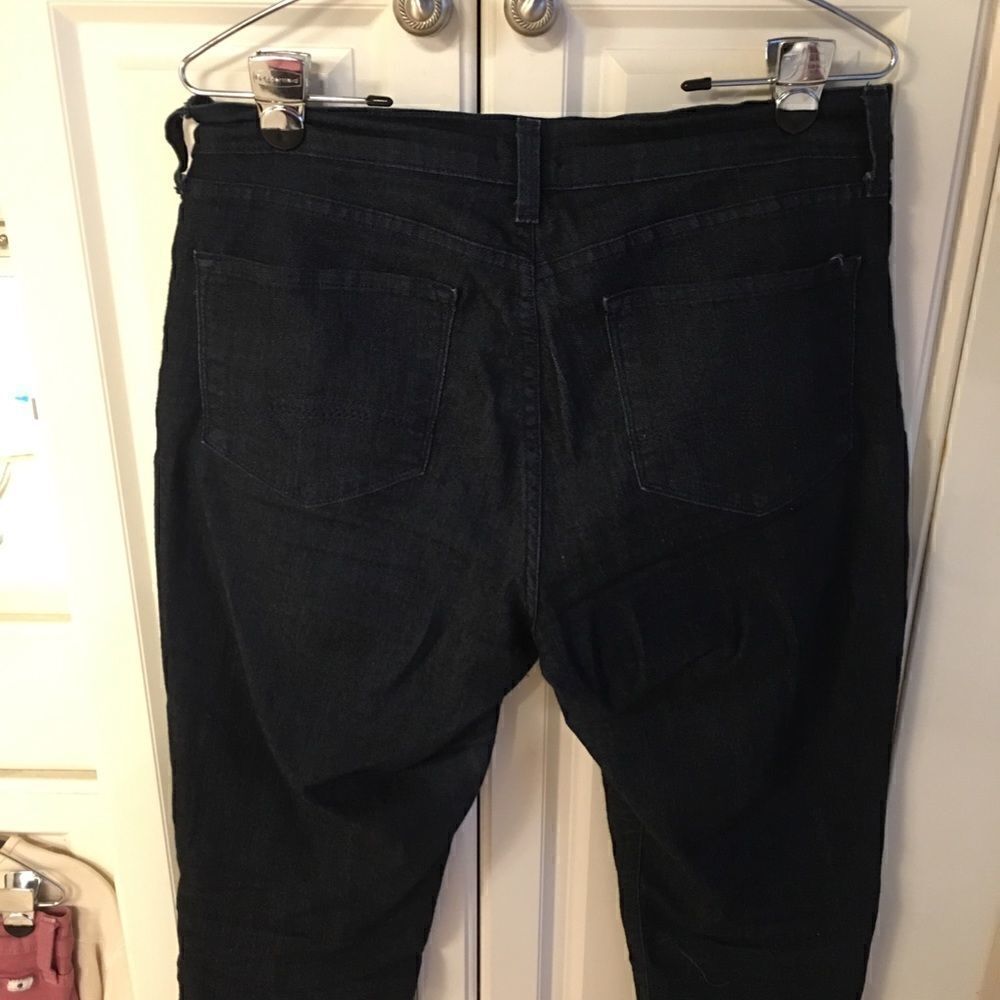Dark Denim Capris!  - Picture 5 of 6